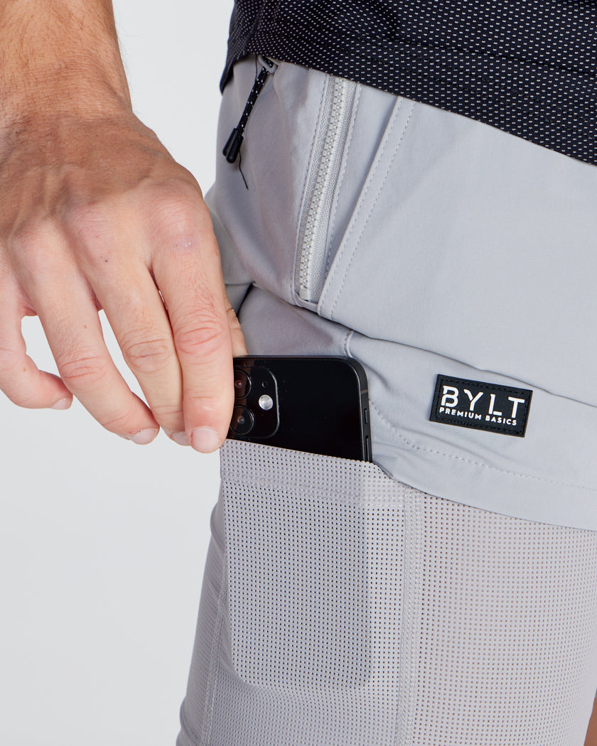 Storm [inseam - 5.5"]