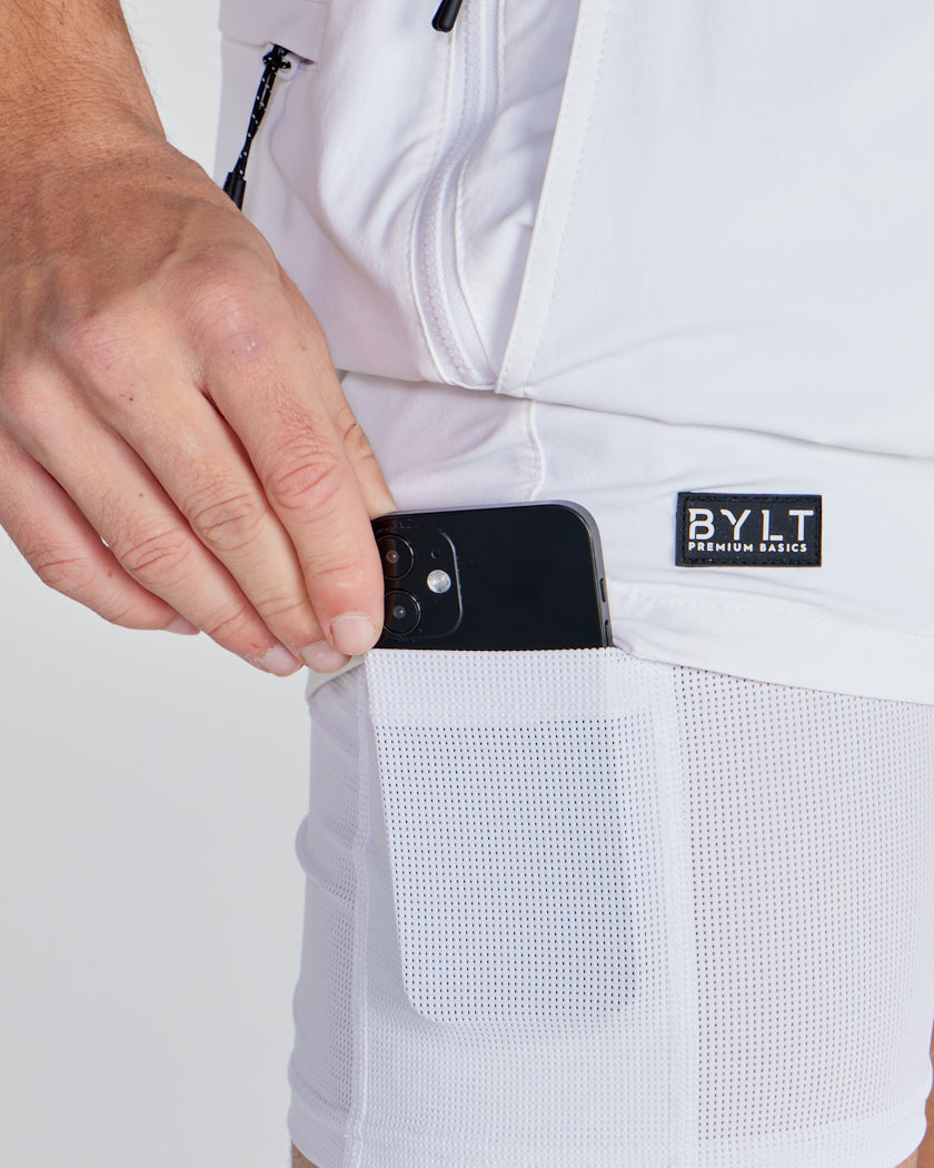 White [inseam - 5.5"]