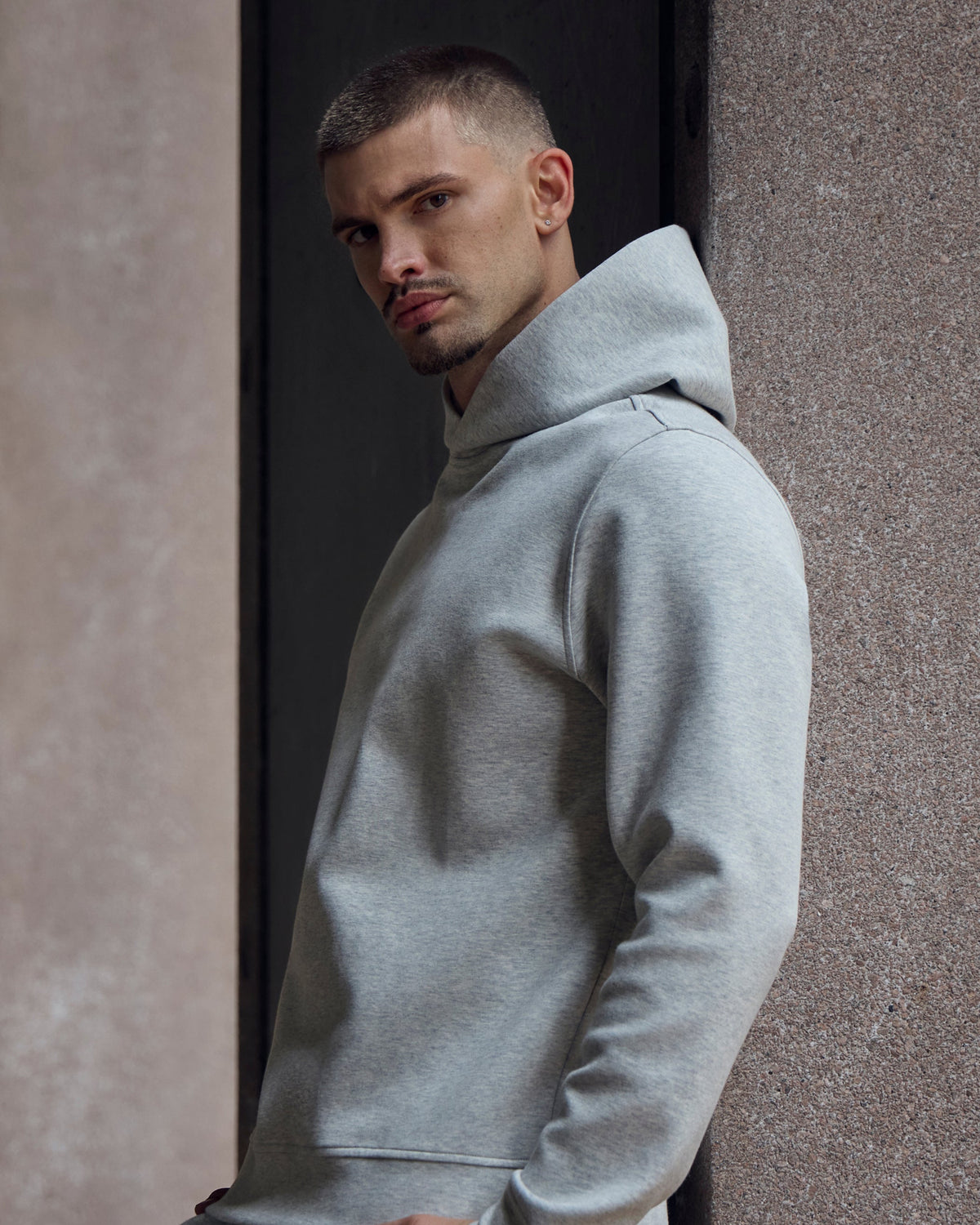 Pullovers & Sweatshirts